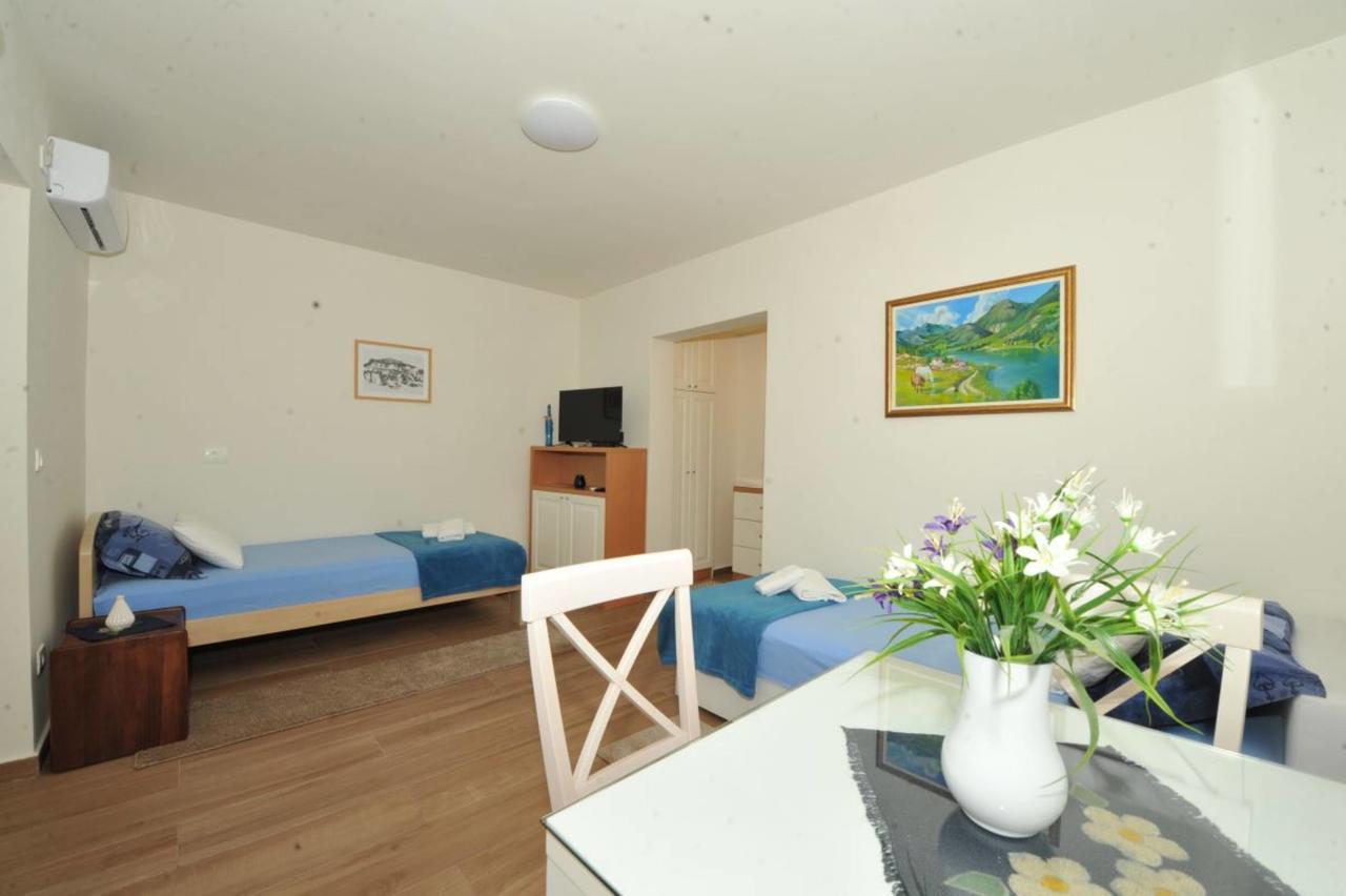 Apartments Olive Kotor Eksteriør bilde