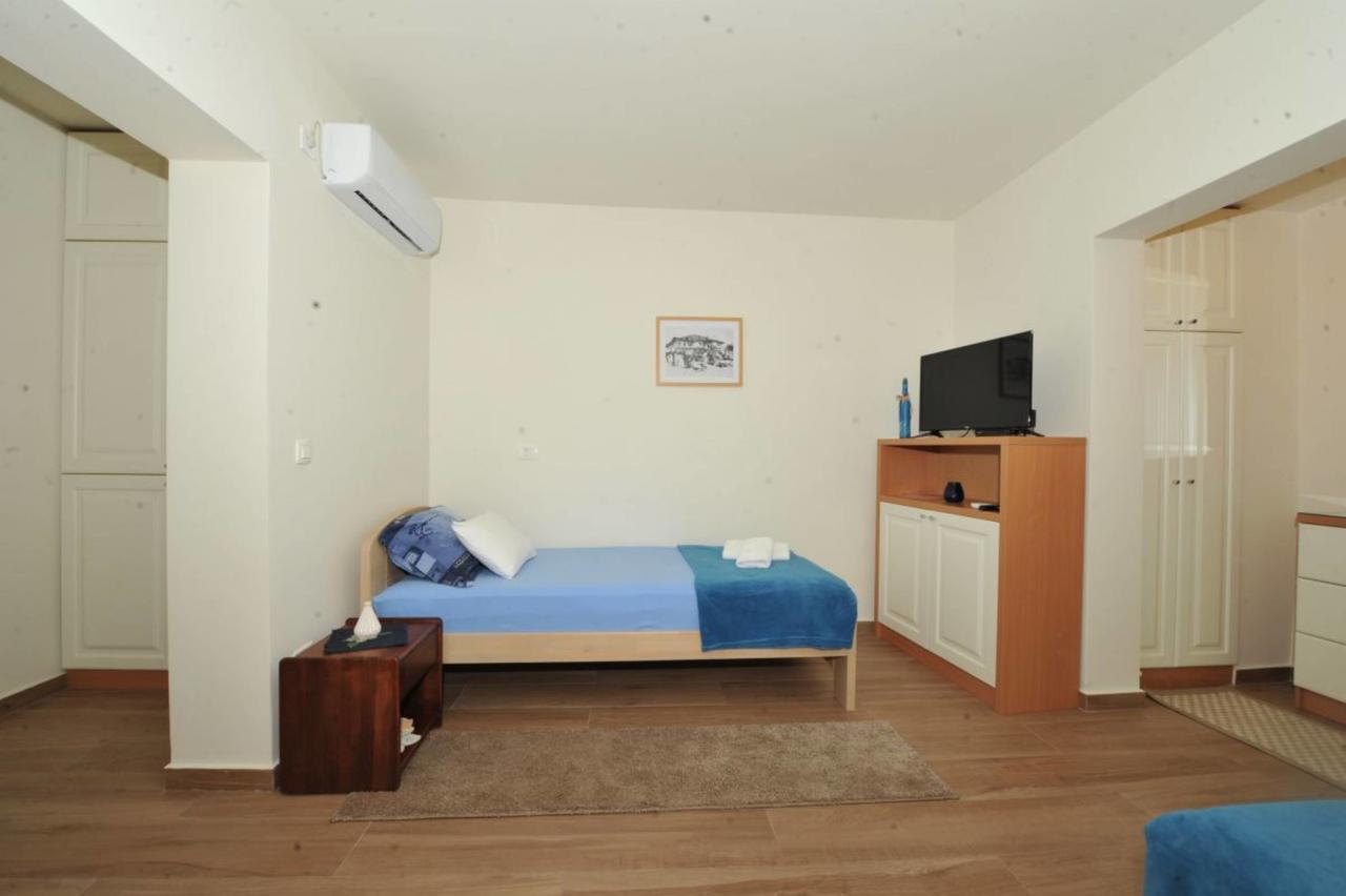 Apartments Olive Kotor Eksteriør bilde