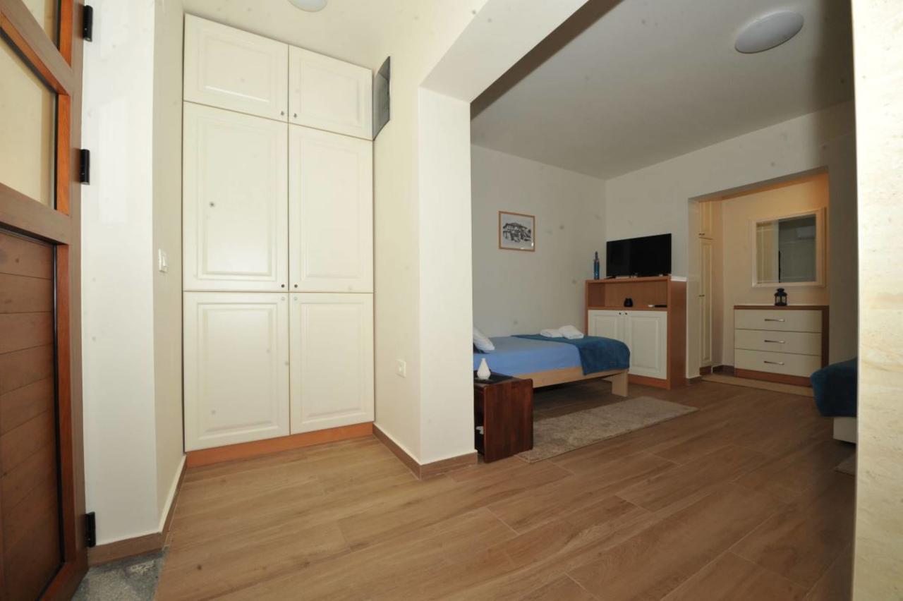 Apartments Olive Kotor Eksteriør bilde